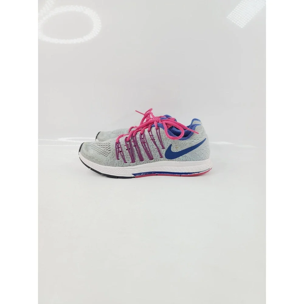 Nike lace up